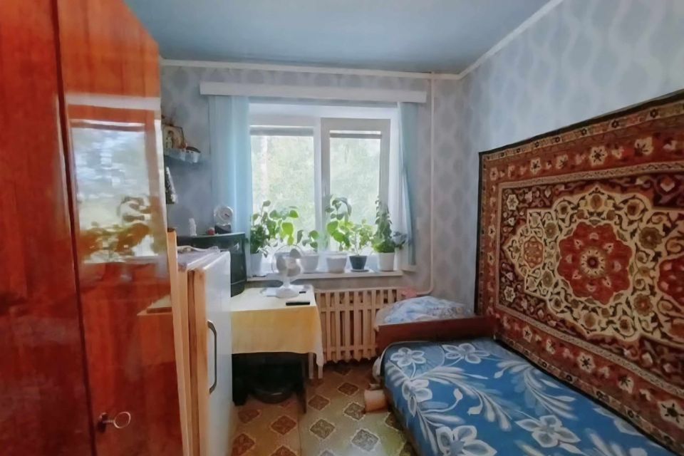 Продаётся 4-комнатная квартира, 58 м²
