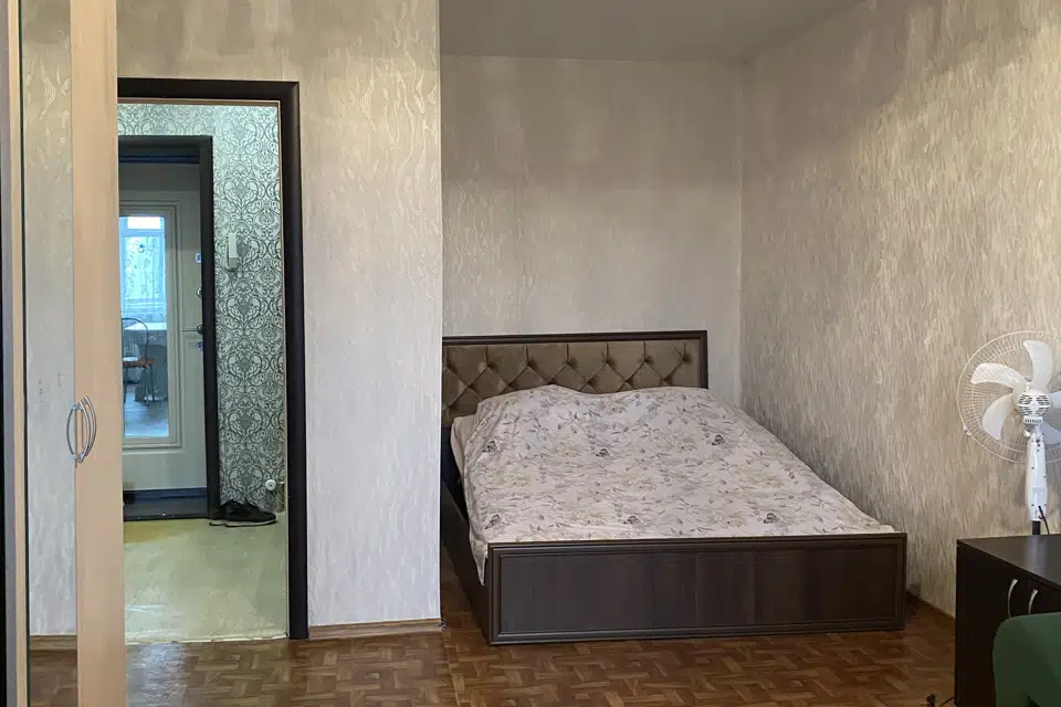 Продаётся 1-комнатная квартира, 38 м²