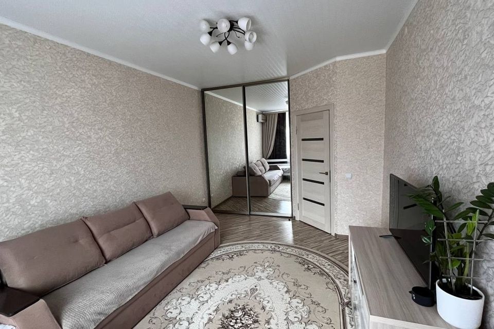 Продаётся 1-комнатная квартира, 37.1 м²