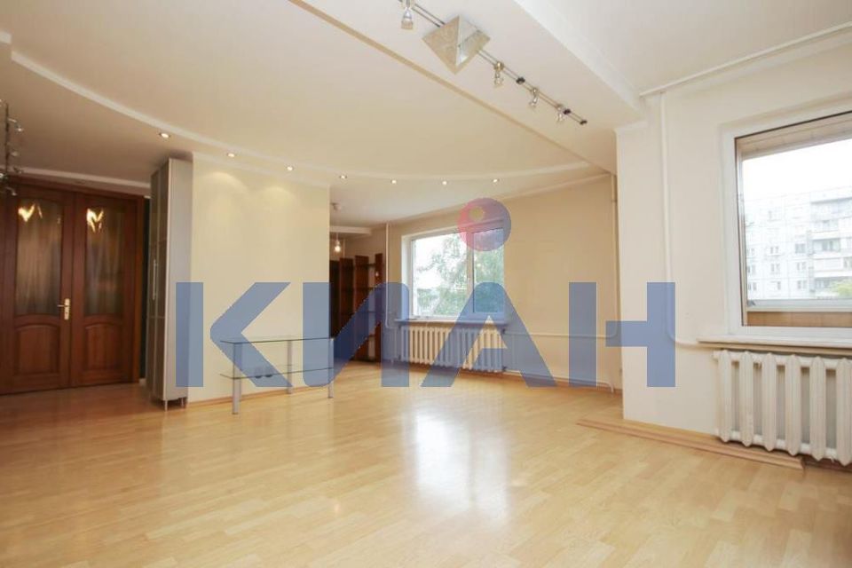 Продаётся 4-комнатная квартира, 100.8 м²