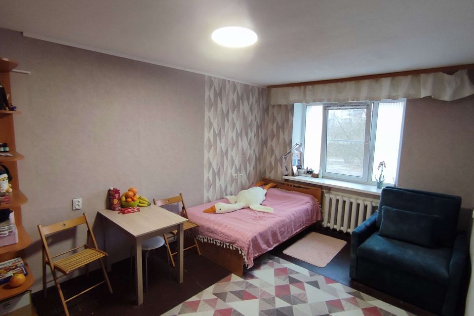 Продаётся комната в 1-комн. квартире, 15.8 м²