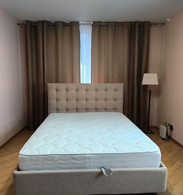Продаётся 1-комнатная квартира, 42.4 м²