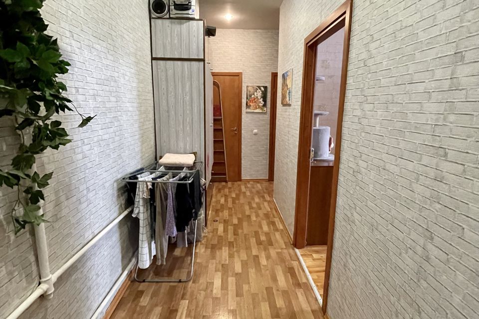Продаётся 2-комнатная квартира, 67.4 м²