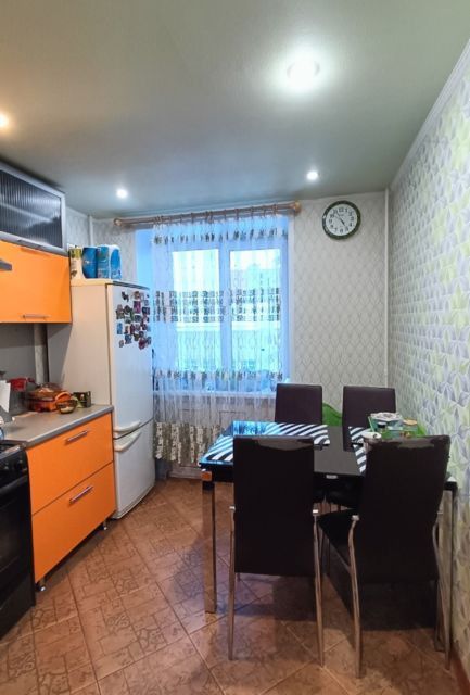 Продаётся 4-комнатная квартира, 74 м²