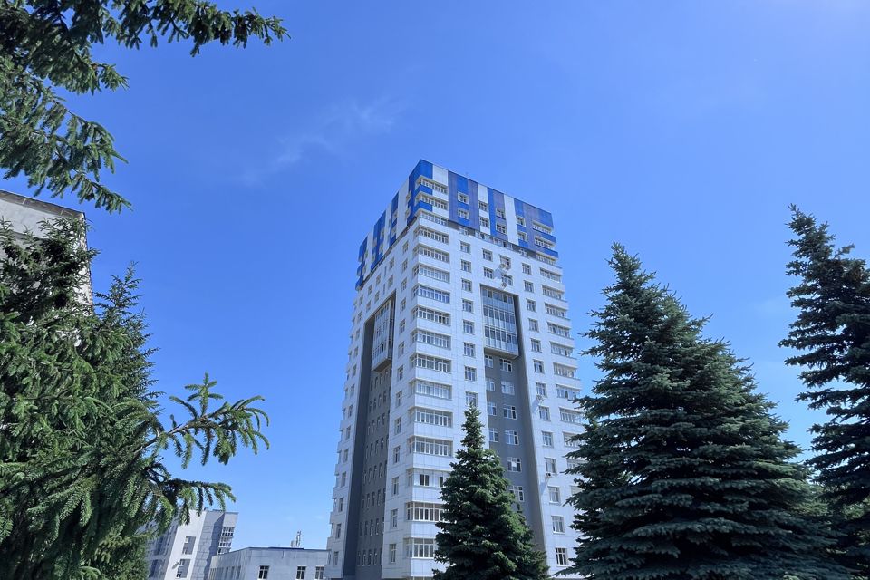 Продаётся 3-комнатная квартира, 109.2 м²
