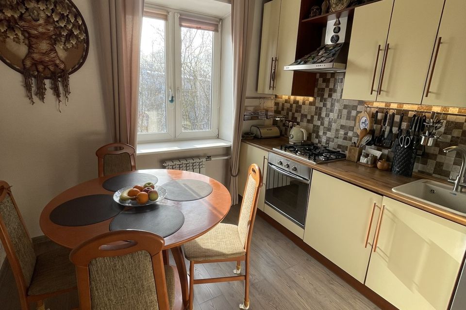 Продаётся 3-комнатная квартира, 74 м²