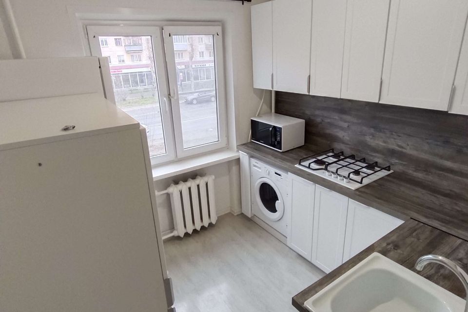 Продаётся 3-комнатная квартира, 58.4 м²