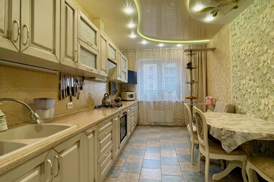 Продаётся 2-комнатная квартира, 80.3 м²