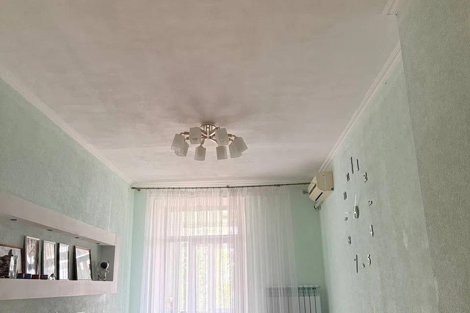 Продаётся 2-комнатная квартира, 57.7 м²