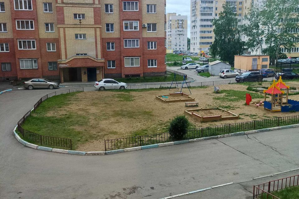 Продаётся 1-комнатная квартира, 43.6 м²