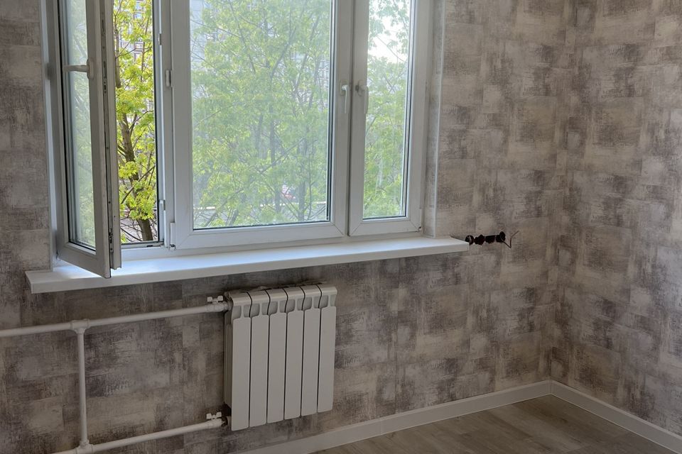 Продаётся 1-комнатная квартира, 37.7 м²