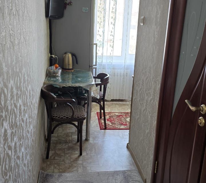 Продаётся 3-комнатная квартира, 57.4 м²