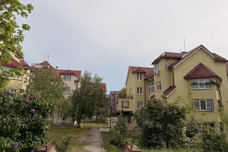 Продаётся 2-комнатная квартира, 55.7 м²