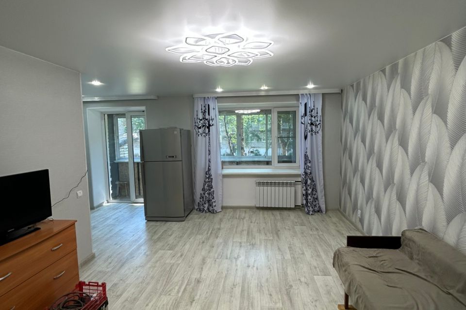 Продаётся 3-комнатная квартира, 60 м²