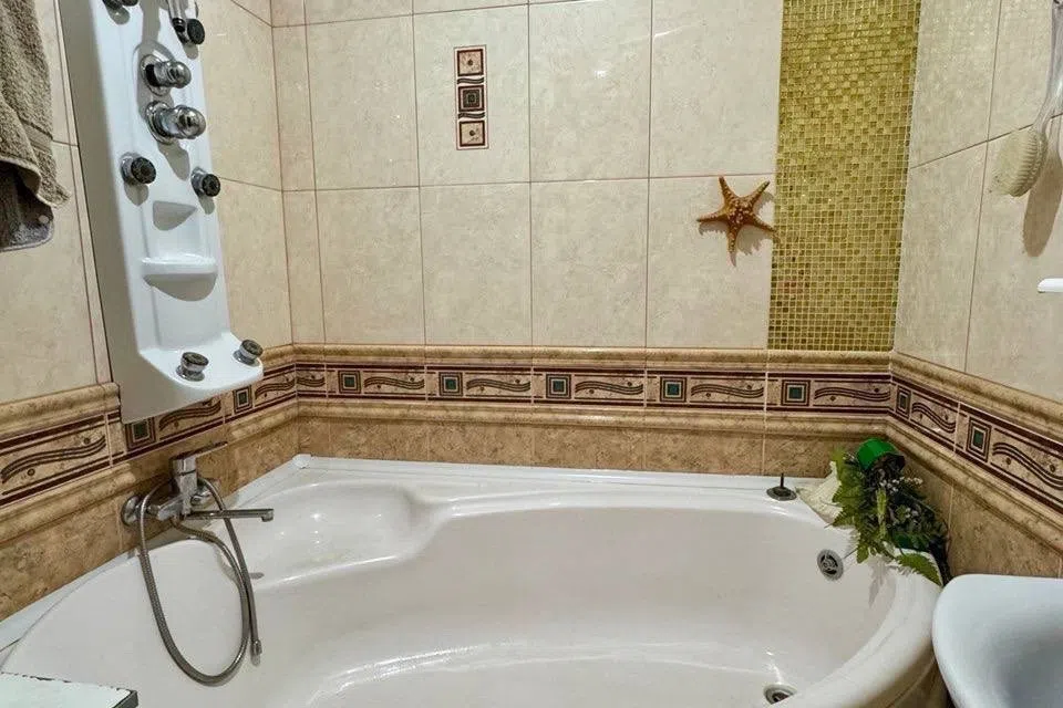 Продаётся 3-комнатная квартира, 66.5 м²