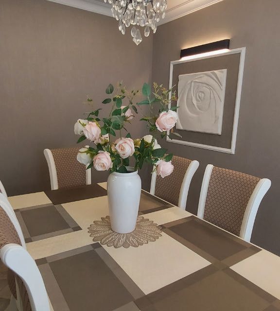 Продаётся 4-комнатная квартира, 122 м²