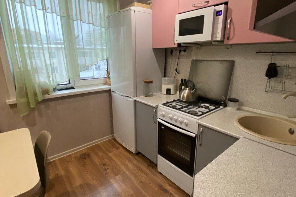 Продаётся 3-комнатная квартира, 47.1 м²