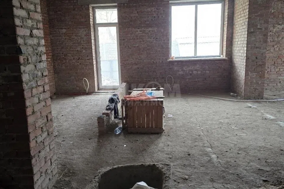 Продаётся 3-комнатная квартира, 170 м²