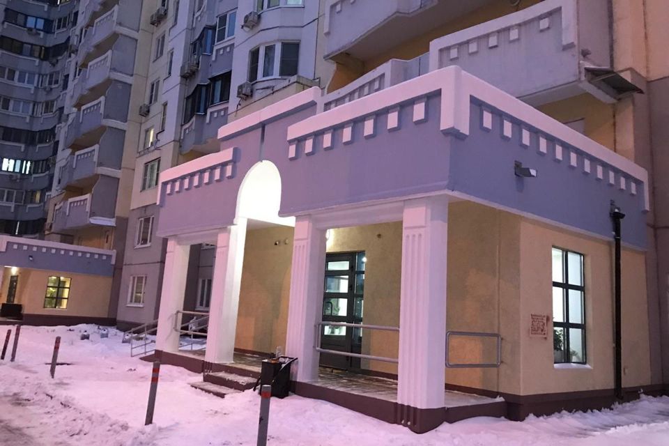 Продаётся 3-комнатная квартира, 98 м²