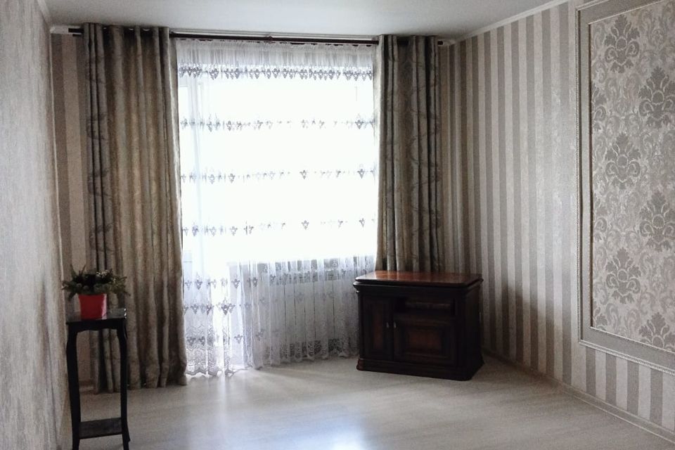 Продаётся 3-комнатная квартира, 57.9 м²
