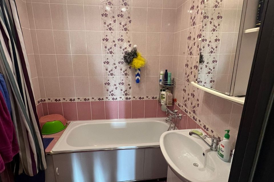 Продаётся 2-комнатная квартира, 70.8 м²
