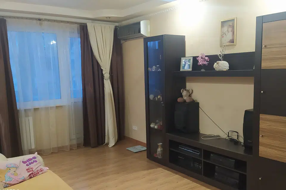 Продаётся 3-комнатная квартира, 63.7 м²