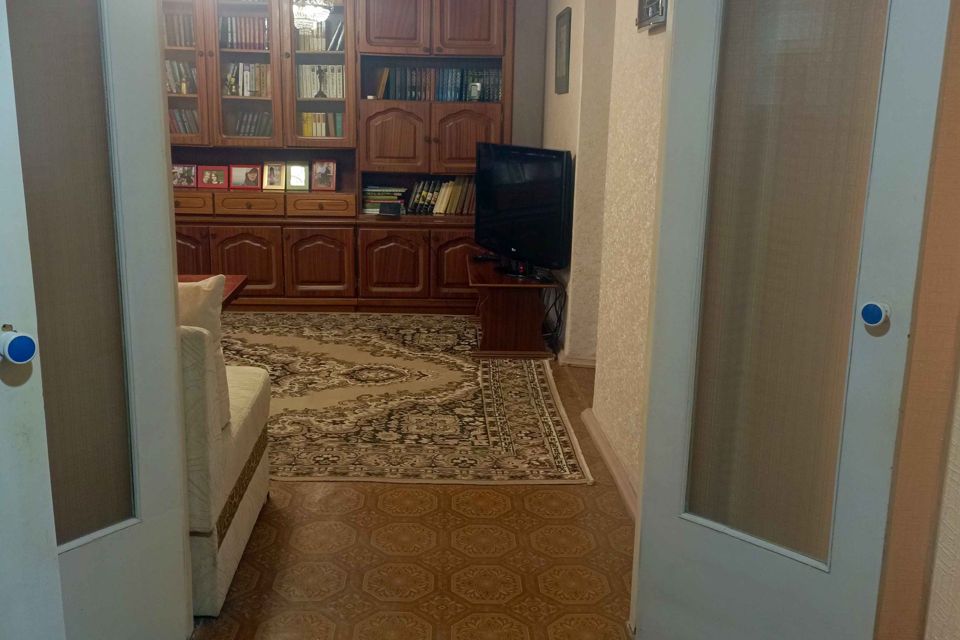 Продаётся 4-комнатная квартира, 87 м²