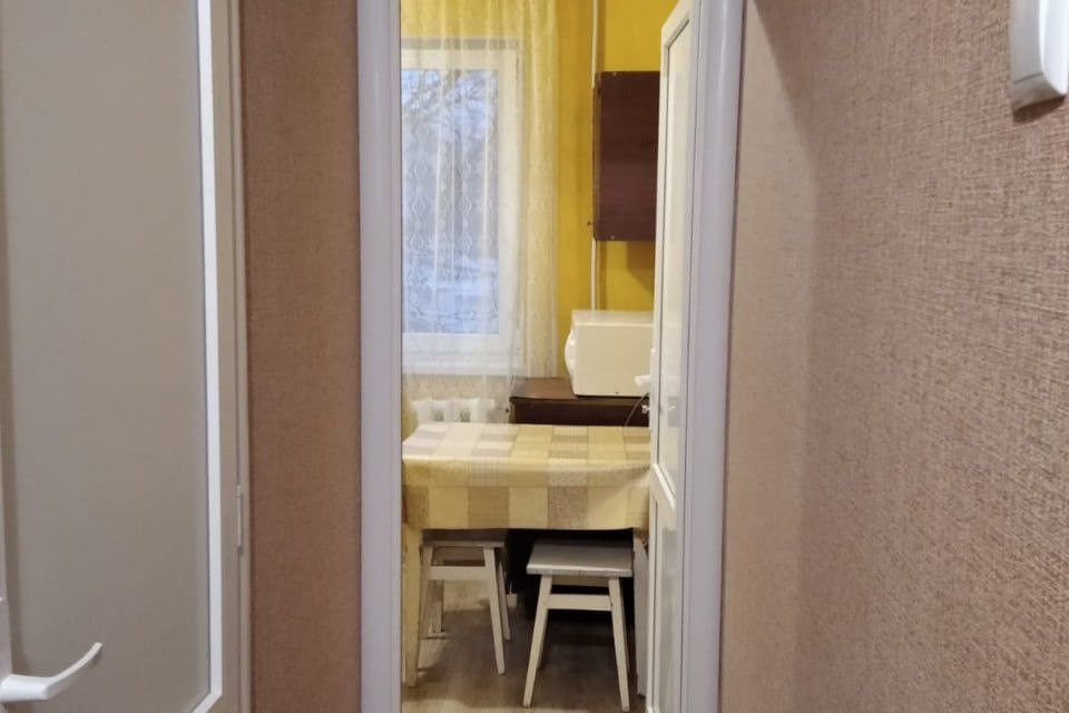 Продаётся 1-комнатная квартира, 32 м²