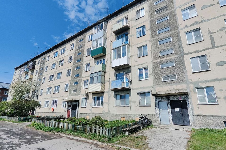 Продаётся 2-комнатная квартира, 43.2 м²