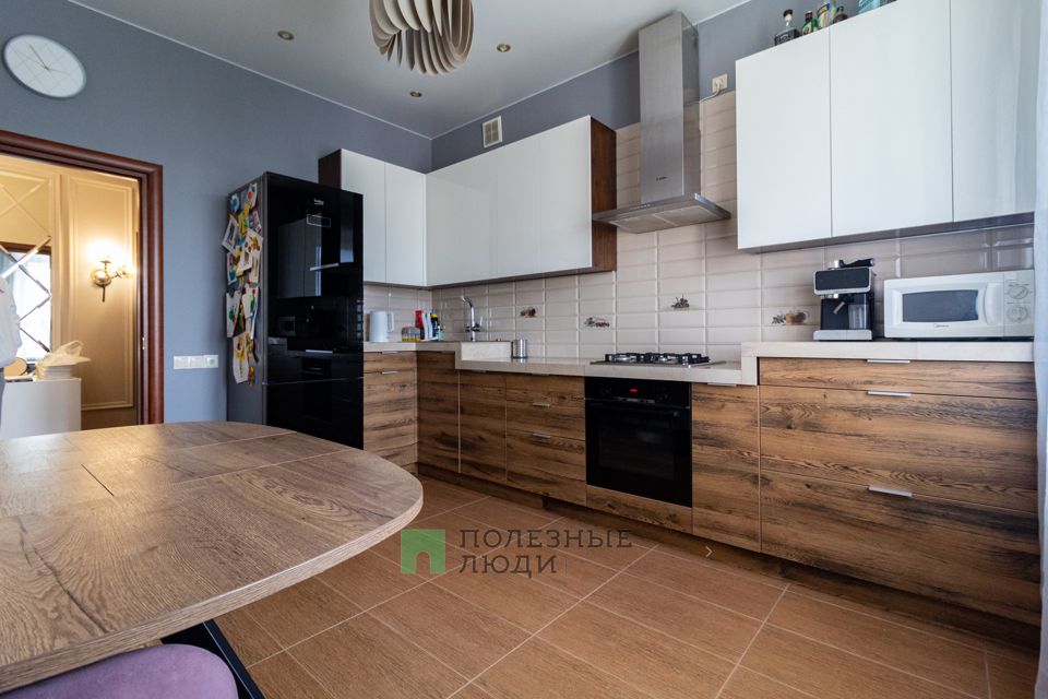 Продаётся 3-комнатная квартира, 87 м²