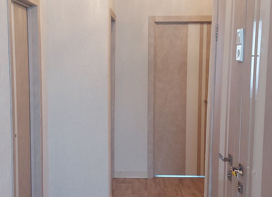 Продаётся 3-комнатная квартира, 61.7 м²