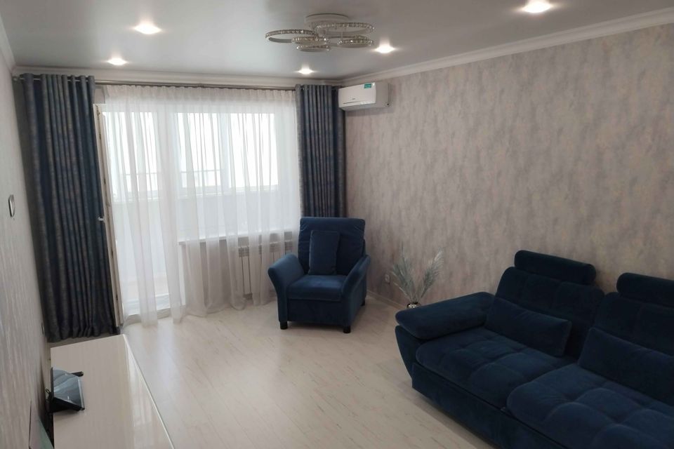 Продаётся 2-комнатная квартира, 71.7 м²