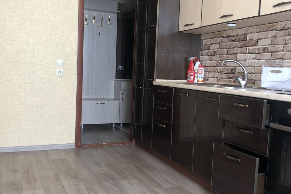 Сдаётся 1-комнатная квартира, 46 м²