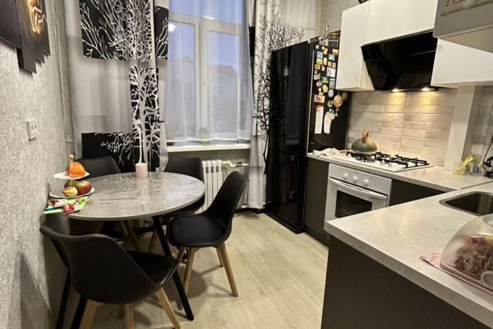 Продаётся 3-комнатная квартира, 69.6 м²