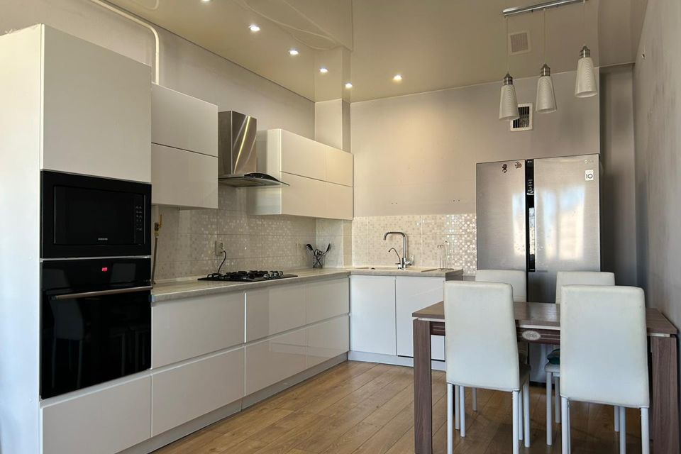 Продаётся 2-комнатная квартира, 64 м²