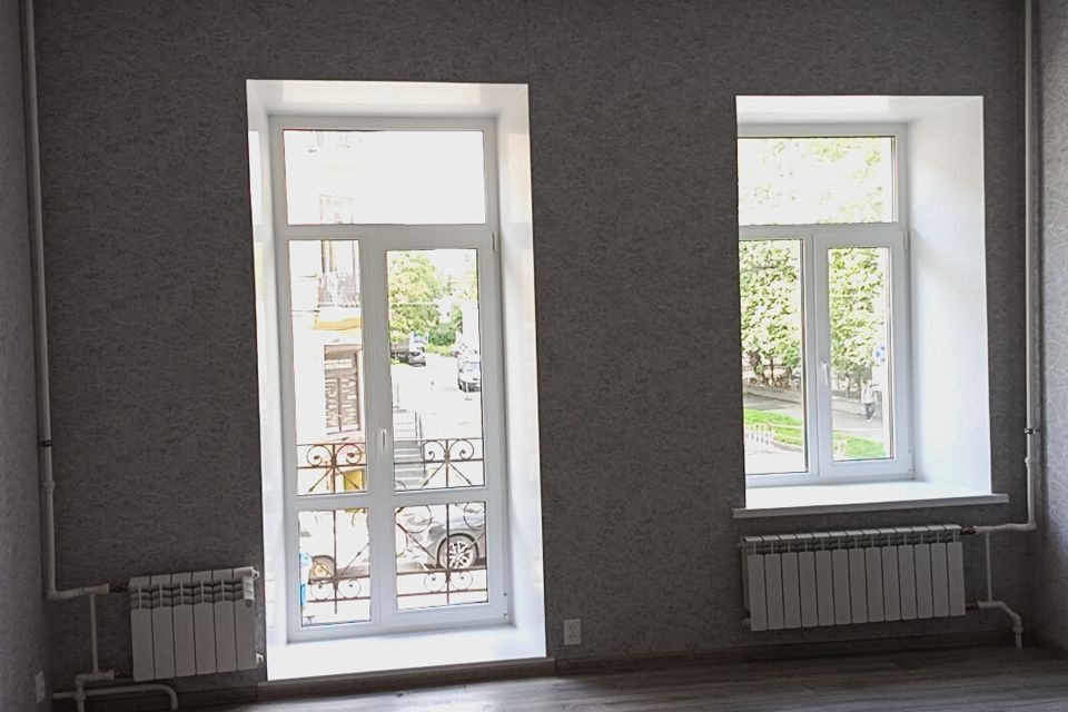 Продаётся 1-комнатная квартира, 42.8 м²
