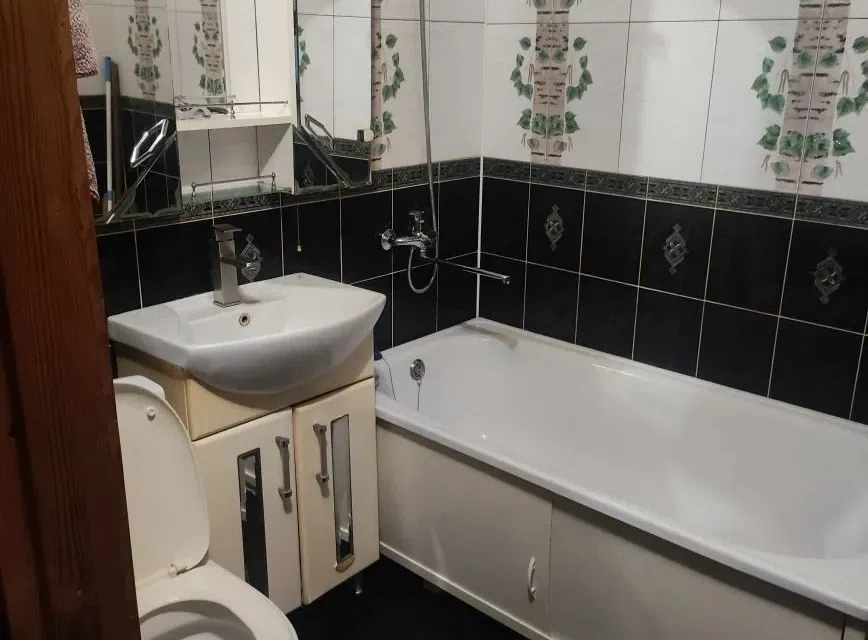 Продаётся 3-комнатная квартира, 57 м²