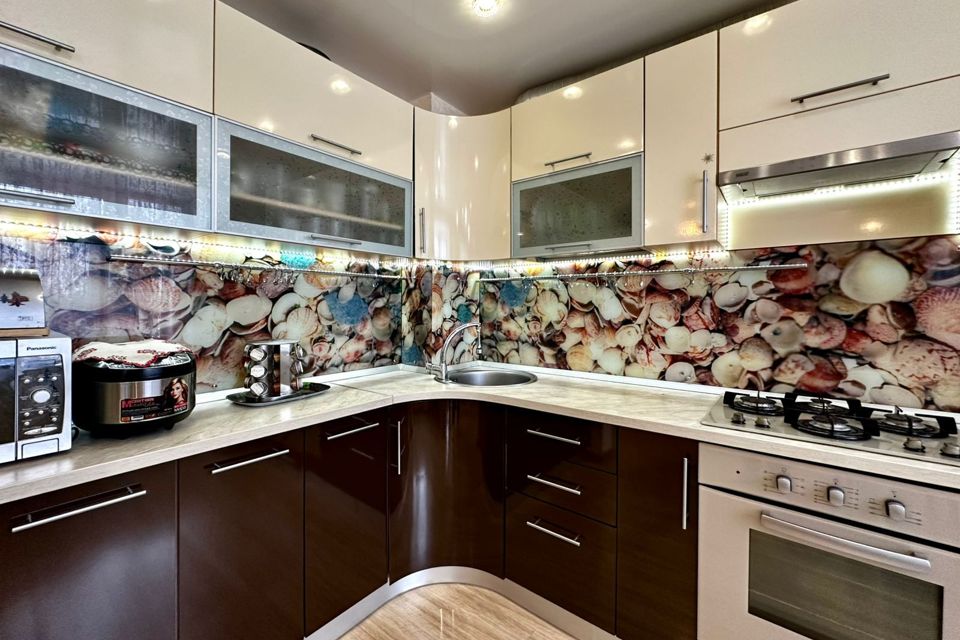 Продаётся 2-комнатная квартира, 61.1 м²