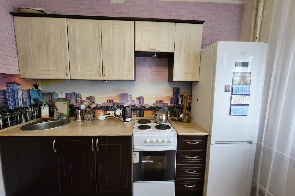 Продаётся 1-комнатная квартира, 43.2 м²