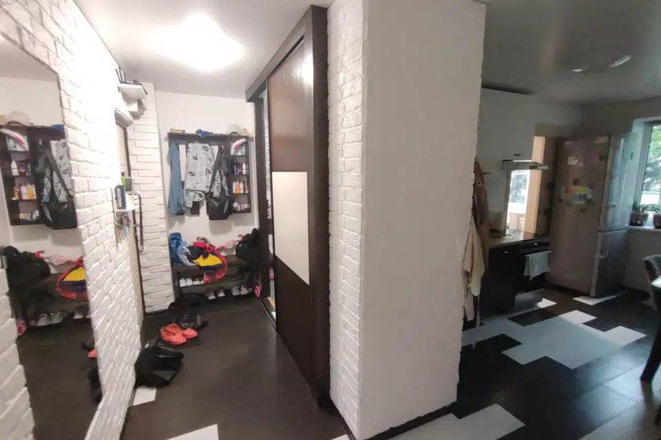 Продаётся 3-комнатная квартира, 56.1 м²