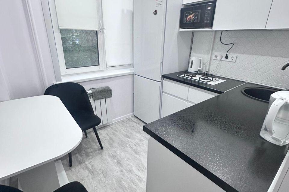 Продаётся 3-комнатная квартира, 56.1 м²