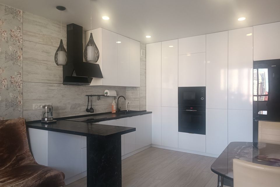 Продаётся 3-комнатная квартира, 74.6 м²