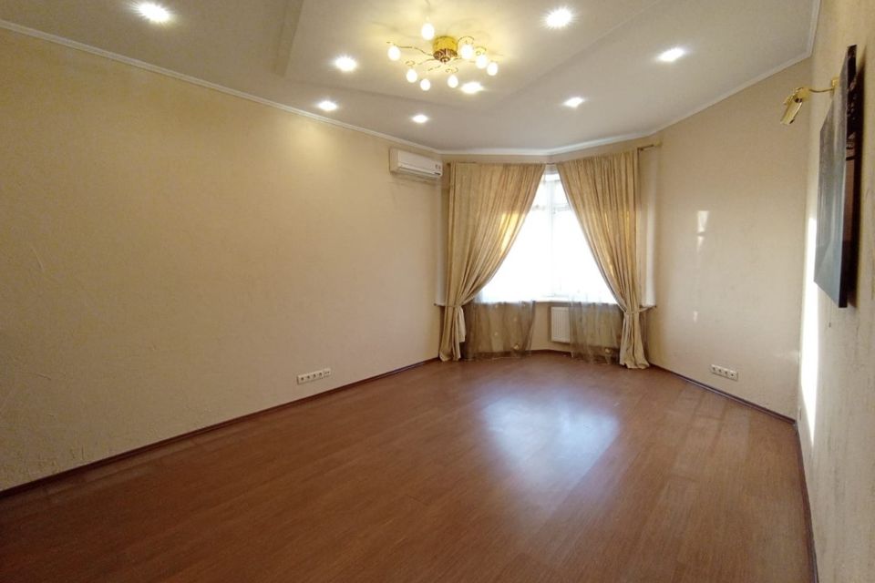 Продаётся 2-комнатная квартира, 87.3 м²
