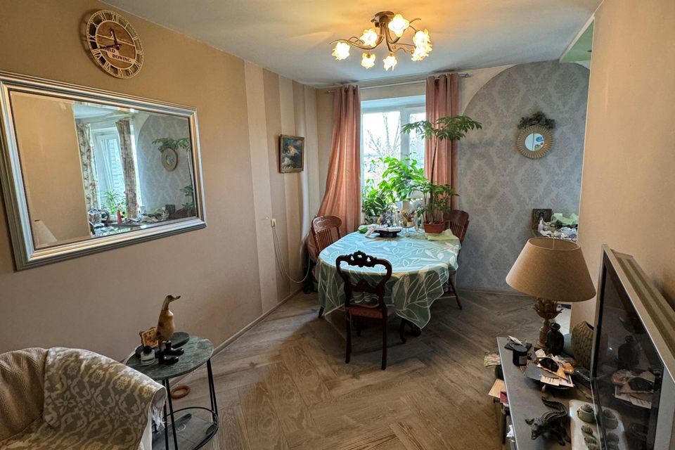 Продаётся 2-комнатная квартира, 67.3 м²