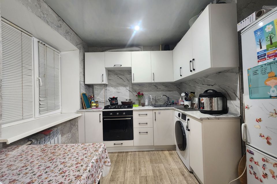 Продаётся 2-комнатная квартира, 43.8 м²