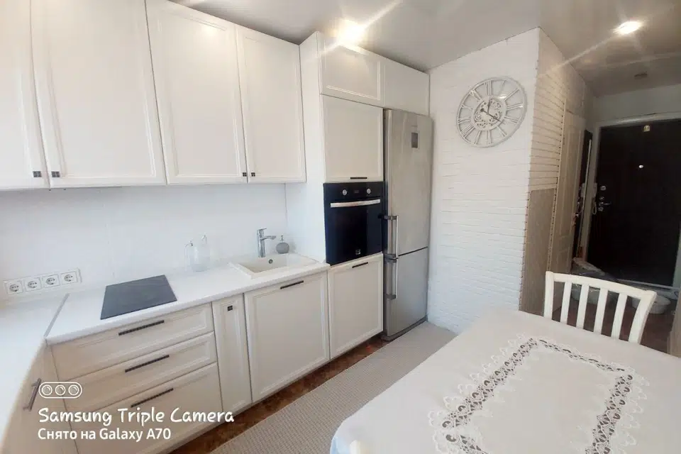 Продаётся 4-комнатная квартира, 60.4 м²