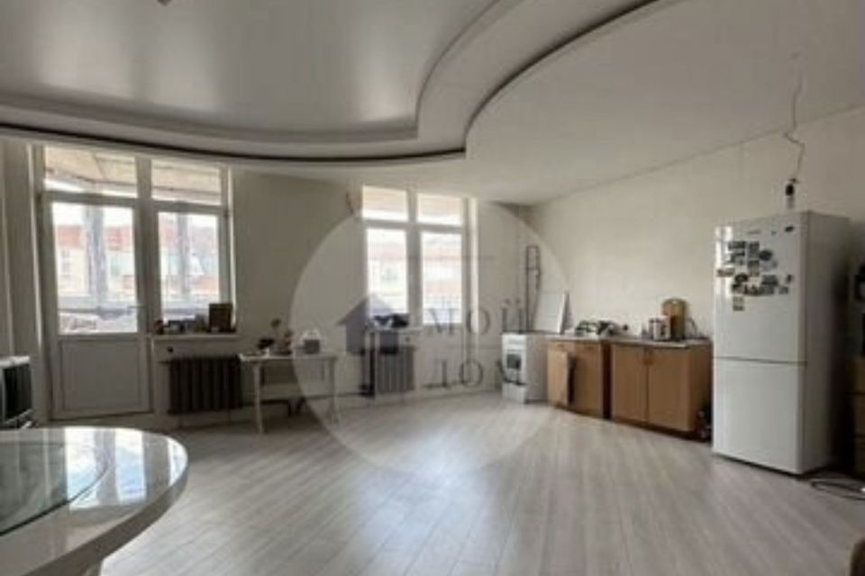 Продаётся 2-комнатная квартира, 75 м²