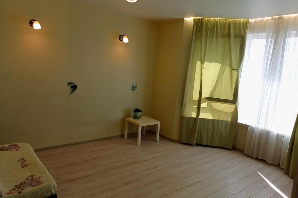 Продаётся 1-комнатная квартира, 35.9 м²