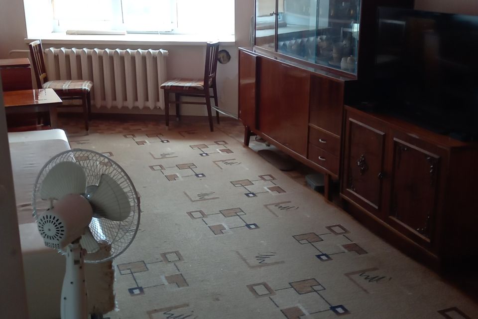 Сдаётся 1-комнатная квартира, 42 м²