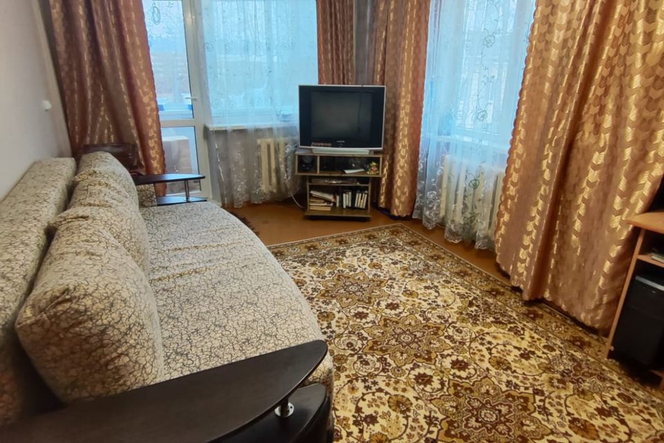 Продаётся 2-комнатная квартира, 42.4 м²